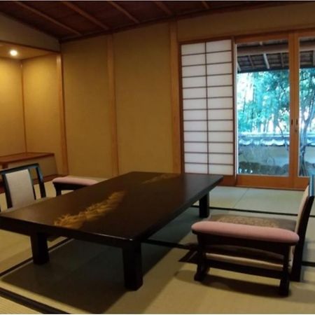 Atami Sekitei Hotel Luaran gambar