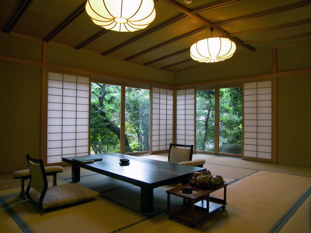 Atami Sekitei Hotel Luaran gambar